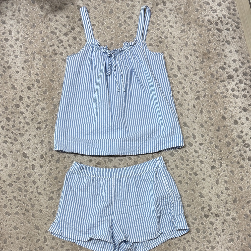 Lake Pajama seersucker set size medium